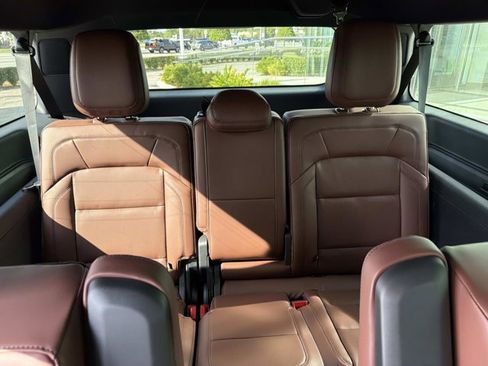New 2026 Lincoln Navigator L Reserve AWD/4WD image 23