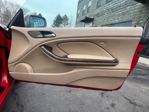 Used 2005 BMW 330Ci Convertible image 22