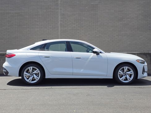 New 2025 Audi A5 2.0T Prestige image 25