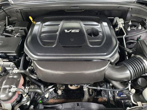 Used 2018 Jeep Grand Cherokee Altitude RWD image 30