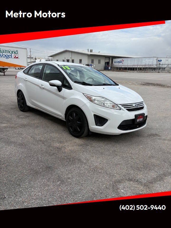 Used 2013 Ford Fiesta SE FWD image 1