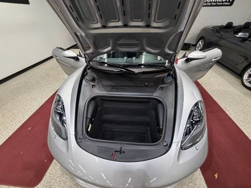 Used 2019 Porsche 718 Cayman RWD image 46