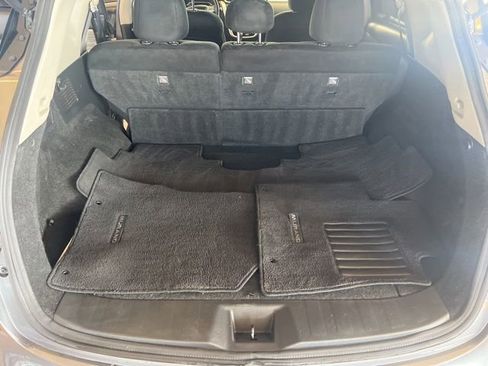 Used 2017 Nissan Murano SV image 18