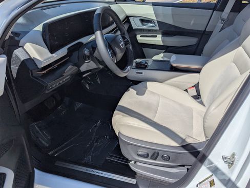 Certified 2025 Nissan Ariya AWD image 11