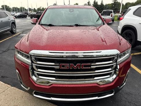 Used 2022 GMC Acadia SLE w/ Driver Convenience Package FWD image 9