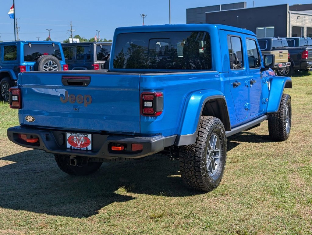 New 2026 Jeep Gladiator Mojave w/ Safety Group AWD/4WD image 7