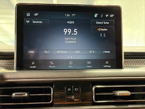 Used 2024 Lincoln Aviator Black Label w/ Class IV Trailer Tow Package image 31