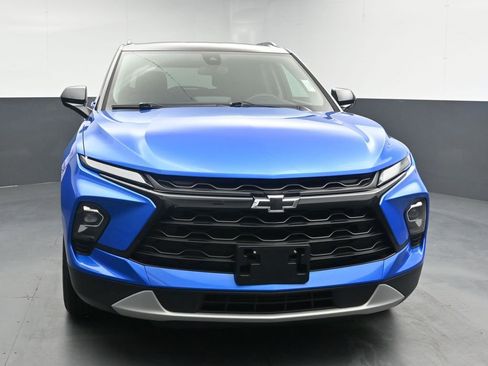 Used 2024 Chevrolet Blazer LT w/ Midnight/Sport Edition AWD/4WD image 3