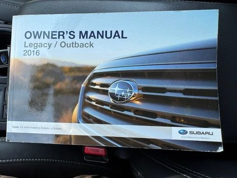 Used 2016 Subaru Outback 2.5i Limited AWD/4WD image 22