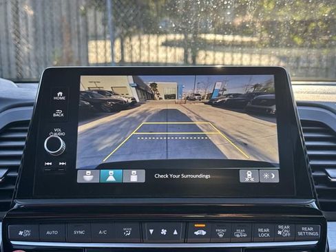 Used 2025 Honda Odyssey EX-L image 26