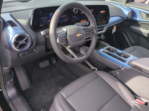 New 2026 Chevrolet Equinox EV LT image 10