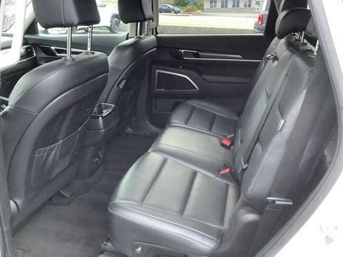 Used 2023 Kia Telluride LX AWD/4WD image 10