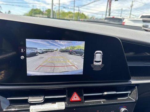 Used 2023 Kia Niro EX w/ EX Cold Weather Package FWD image 37