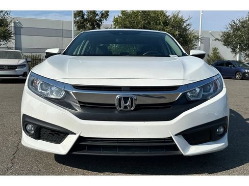 Used 2018 Honda Civic EX-L image 2