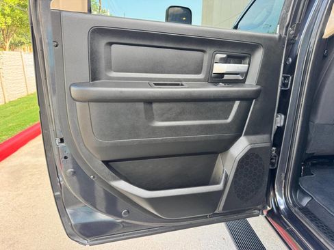 Used 2019 RAM 2500 Tradesman w/ Safety Group AWD/4WD image 13