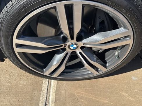 Used 2019 BMW 750i image 20