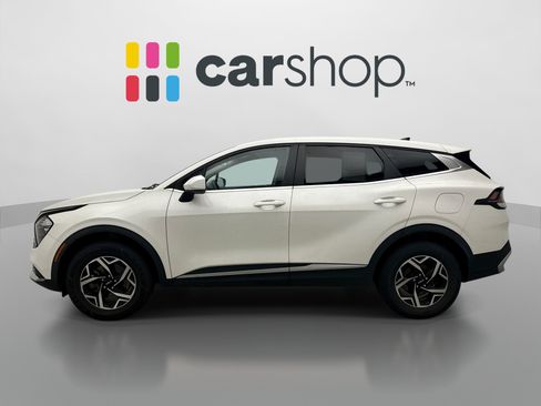Used 2023 Kia Sportage LX AWD/4WD image 2