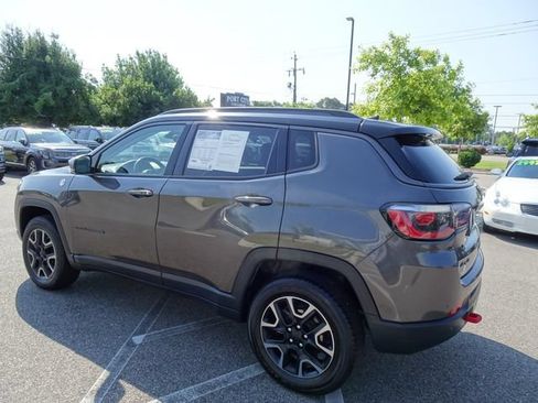 Used 2019 Jeep Compass Trailhawk w/ Leather Interior Group AWD/4WD image 6