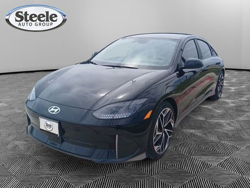 Used 2025 Hyundai Ioniq 6 SEL RWD image 1