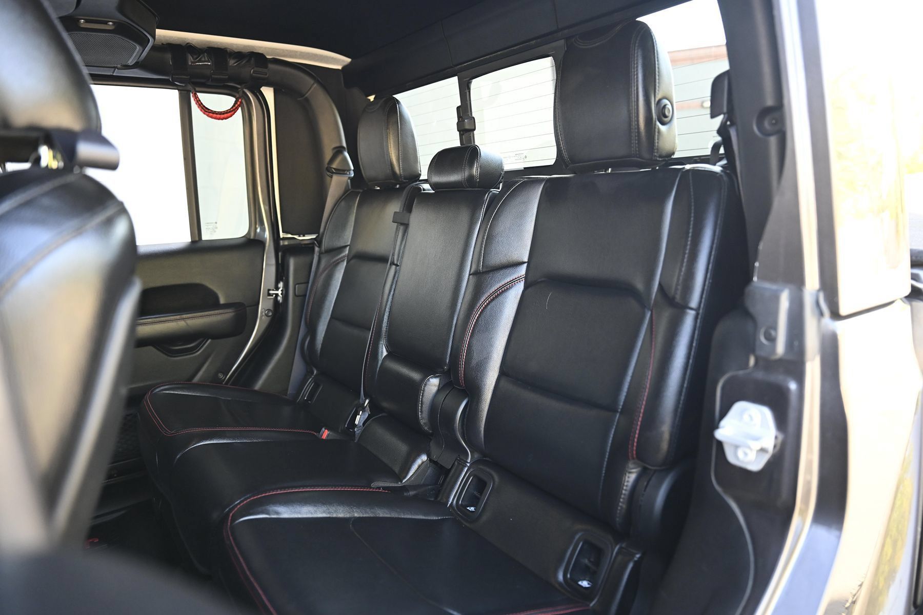 Used 2020 Jeep Gladiator Rubicon AWD/4WD image 33