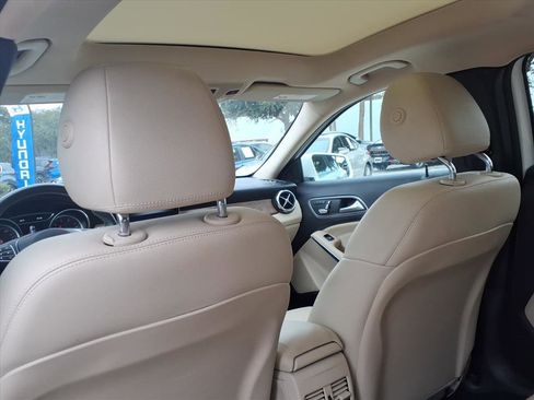 Used 2019 Mercedes-Benz GLA 250 4MATIC image 20