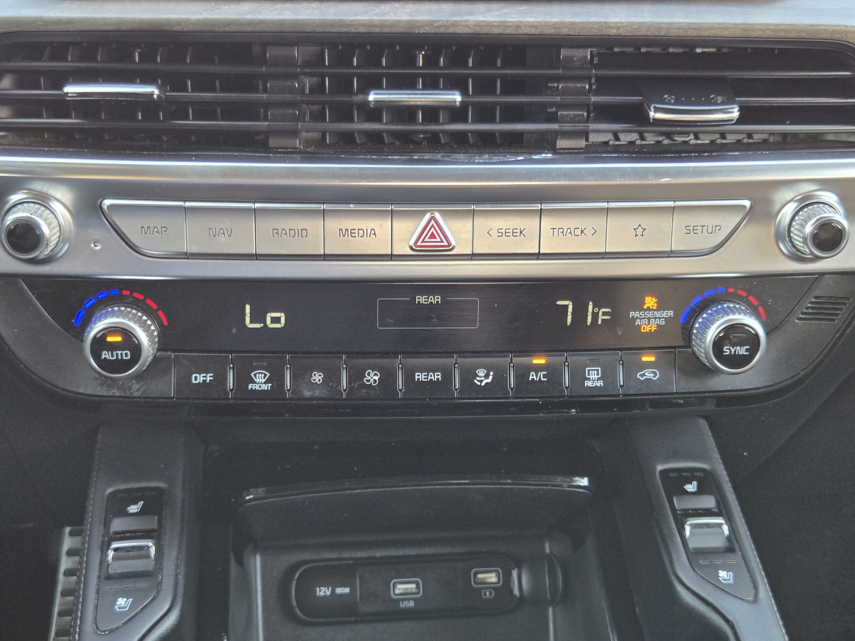 Used 2020 Kia Telluride SX w/ Towing Package FWD image 15