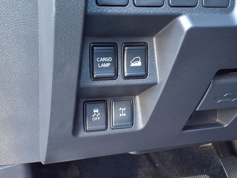 Used 2024 Nissan Frontier PRO-4X w/ Off-Road Protection Package image 18