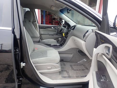 Used 2017 Buick Enclave Convenience FWD image 23