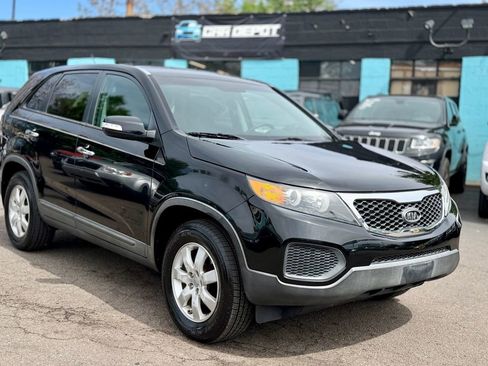 Used 2012 Kia Sorento FWD w/ Third Row Pkg image 1