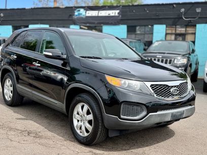 Used 2012 Kia Sorento FWD w/ Third Row Pkg