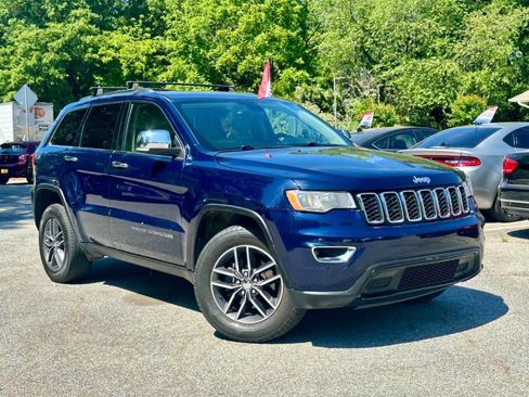 Used 2017 Jeep Grand Cherokee Limited AWD/4WD image 28