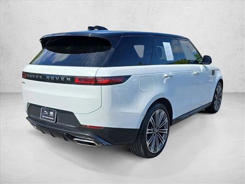 Used 2024 Land Rover Range Rover Sport SE AWD/4WD image 5