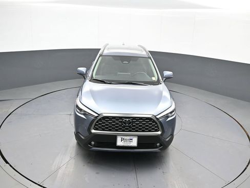 Certified 2023 Toyota Corolla Cross XLE image 35