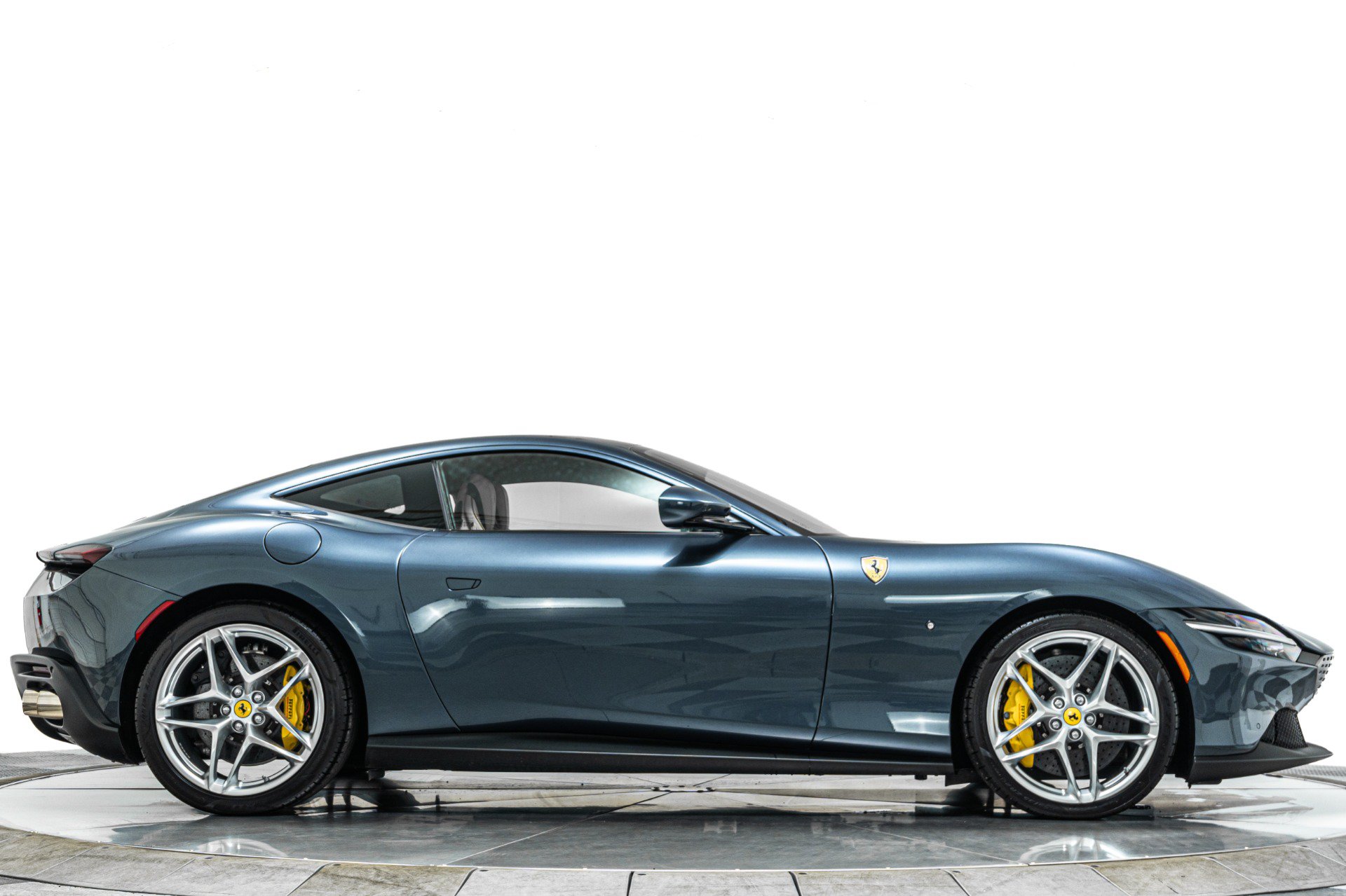 Used 2022 Ferrari Roma RWD image 48