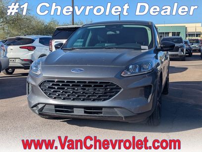 Used 2022 Ford Escape SE w/ SE Sport Appearance Package