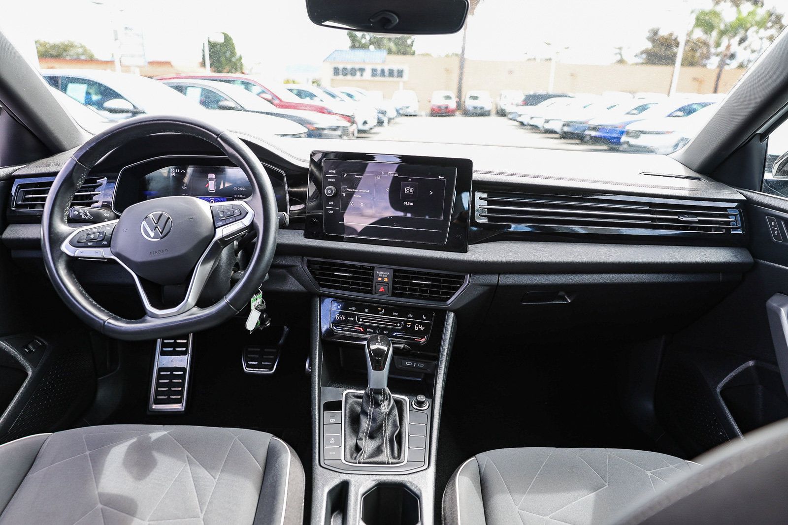 Used 2025 Volkswagen Jetta Sport FWD image 2
