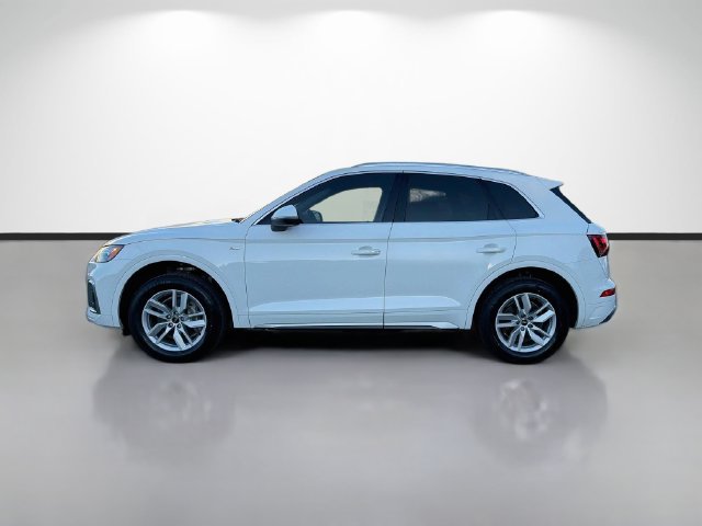 Used 2022 Audi Q5 2.0T Premium w/ Convenience Package AWD/4WD image 5
