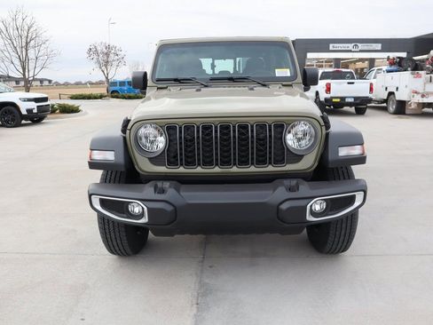 New 2026 Jeep Gladiator Sport image 8