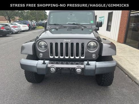 Used 2016 Jeep Wrangler Unlimited Sahara w/ Dual Top Group image 17