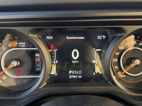 Used 2024 Jeep Wrangler Unlimited Rubicon image 20