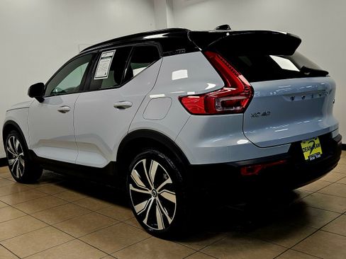 Used 2021 Volvo XC40 P8 Recharge w/ Advanced Package AWD/4WD image 4