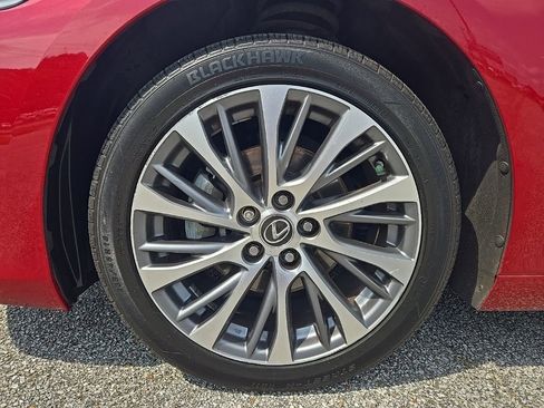 Used 2019 Lexus ES 350 w/ Accessory Package 2 FWD image 26