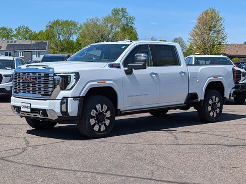 New 2026 GMC Sierra 3500 Denali w/ Denali Reserve Package AWD/4WD image 5