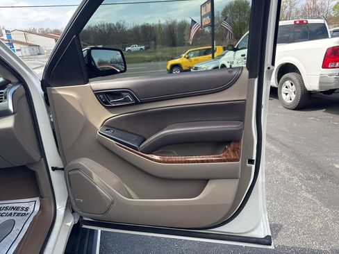 Used 2015 Chevrolet Suburban LTZ AWD/4WD image 32
