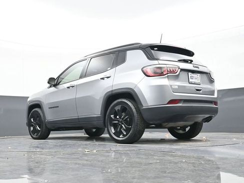 Used 2019 Jeep Compass Altitude image 41