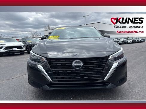 Used 2025 Nissan Sentra SV image 13