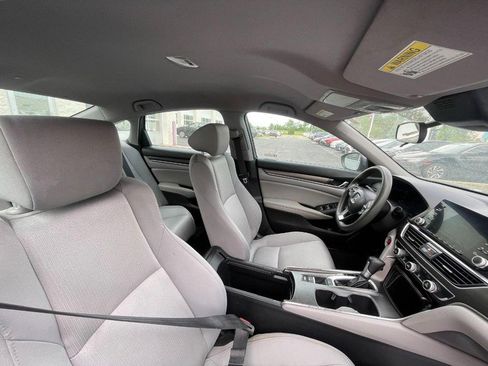 Used 2019 Honda Accord LX image 3