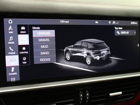 Used 2021 Porsche Cayenne image 59