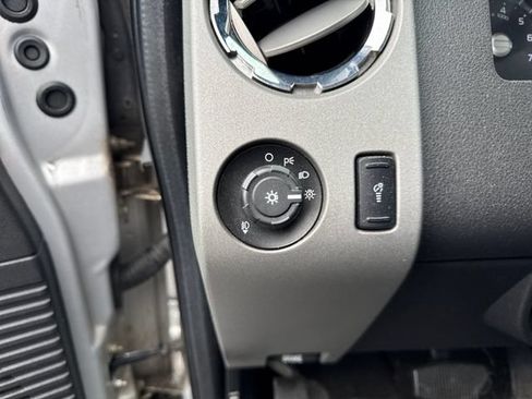 Used 2013 Ford F250 Lariat w/ Chrome Pkg AWD/4WD image 30