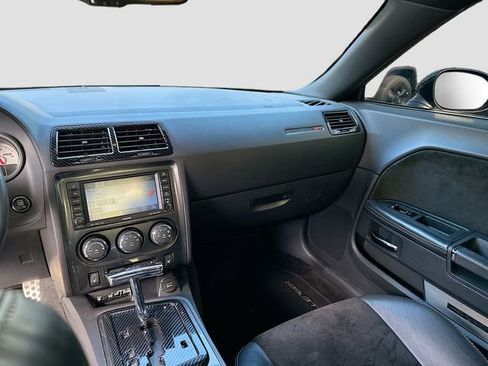 Used 2011 Dodge Challenger SRT8 image 24